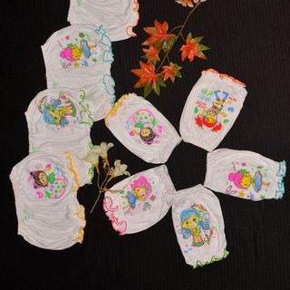 Quần phồng trắng hình