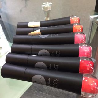Son kem lì Roses Roses Matte Lipstick giá siêu đẹp chỉ từ 140-170k