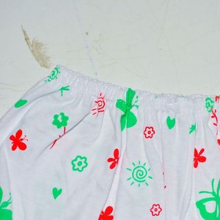 Quần phồng trắng bướm