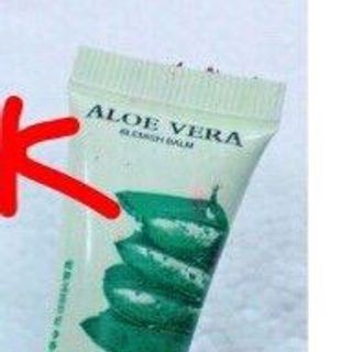 Kem nền nha đam giúp che khuyết điểm và trắng da