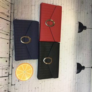 Ví cầm tay Clutch khoá O
