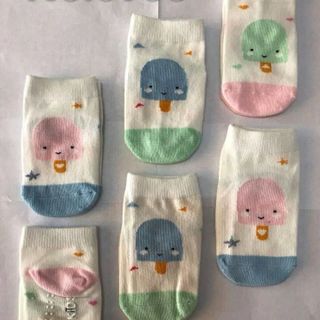 Tất chống trượt hình thú cho bé