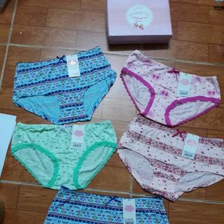 Set 5 chiếc quần lót nữ Quảng Châu