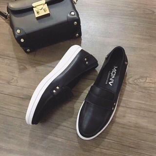 Giày slip on MQNV