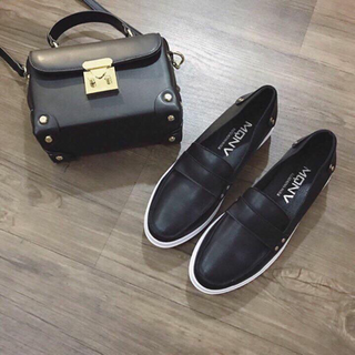 Giày slip on MQNV