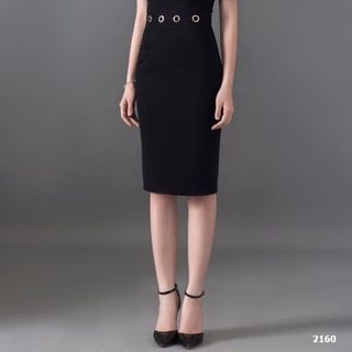 Đầm body đen hở vai 2160