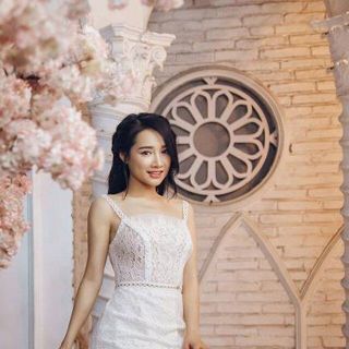 Đầm xòe ren trắng dễ thương 2144