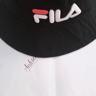 NÓN Bucket FILA