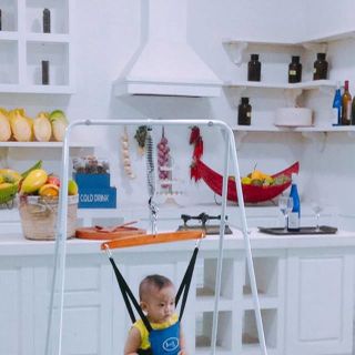 Xích đu nhún nhảy tập đi Jumper Kids