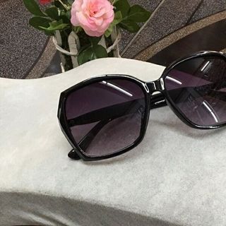 kính mát nữ thời trang