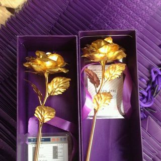 hoa hồng mạ vàng 24k