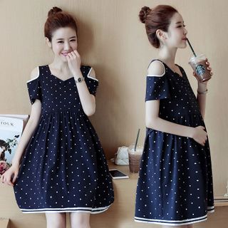 đầm bầu chấm bi trễ vai