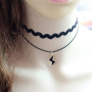 dây chuyền choker