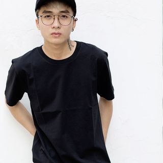 ÁO THUN CỔ TRÒN TRƠN ĐEN