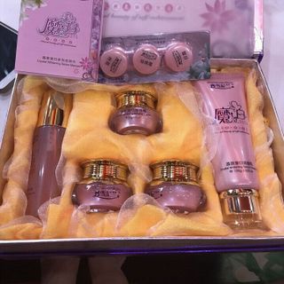bộ hoàng cung phấn hồng