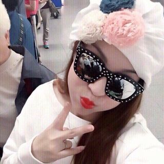 Kính mát nữ V đinh 2116 TB