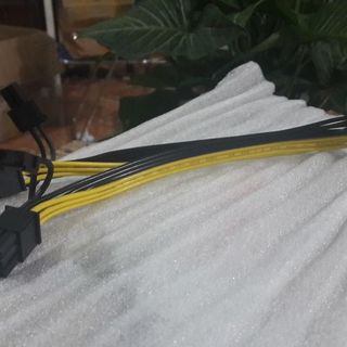CÁP CHIA NGUỒN PCI-EX 8P RA 2 ĐẦU 62P
