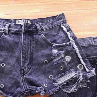 QUẦN SHORT JEAN NỬ TÚI ĐÍNH ĐÁ