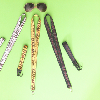 KEYCHAIN OFFWHITE ĐỘC QUYỀN