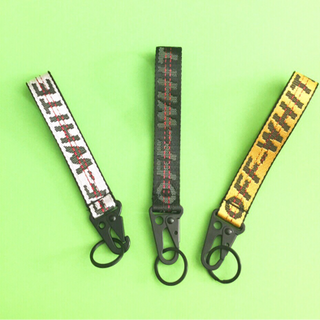 KEYCHAIN OFFWHITE NGẮN