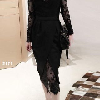 Đầm body đen phối ren 2171