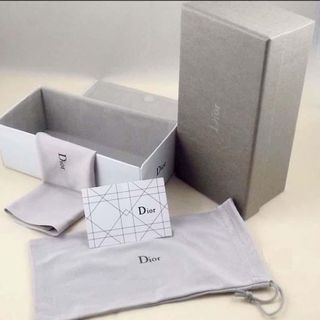 HỘP KÍNH MẮT THƯƠNG HIÊU
