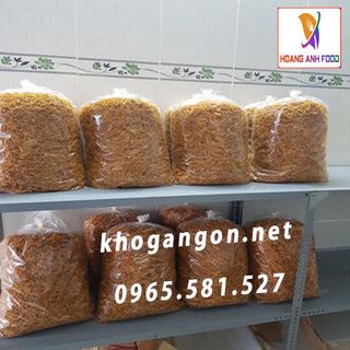 Sỉ khô gà cay