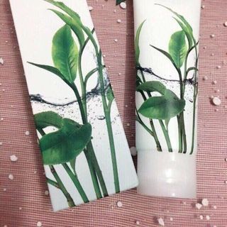 Sữa rửa mặt hàn quốc Trà Collagen Than Lô hội