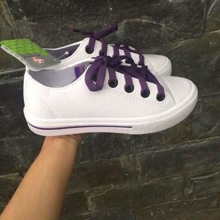 giày bata nhựa siêu nhẹ