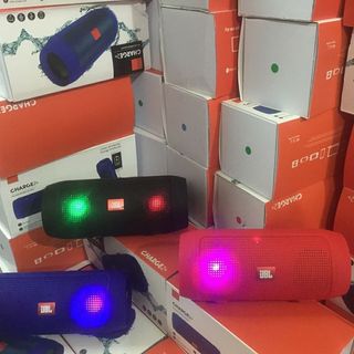 LOA LED CHANE 2 CUC HAY