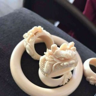 nhẫn mặt dây chuyền ngà xương voi