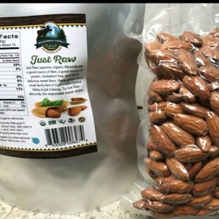 Hạnh nhân óc chó đã tách vỏ