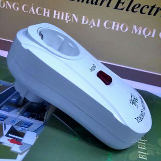 THIẾT BỊ ĐIỀU KHIỂN TỪ XA BẰNG REMOTE SR1