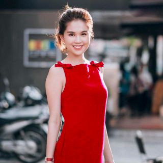 Đầm suông đỏ thắt nơ Ngọc Trinh 1425