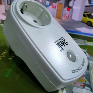 Ổ CẮM ĐIỀU KHIỂN TỪ XA CÓ REMOTE ĐIỀU CHỈNH