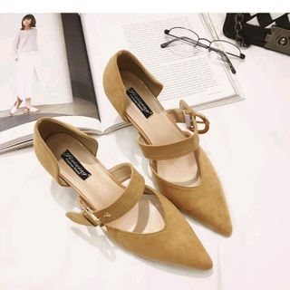 Giày Màu San Hô Và Đen Mõm Nhọn Gót mới