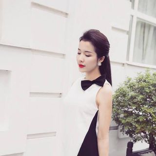 Đầm suông trắng phối đen dễ thương 1418