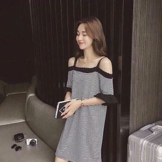 đầm ̣c hở vai cưng lắm