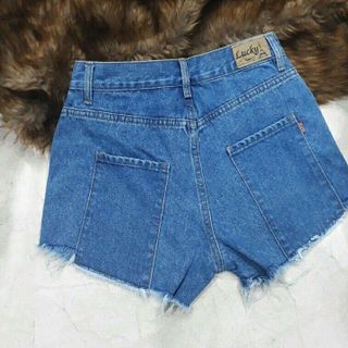 Quần short túi sâu