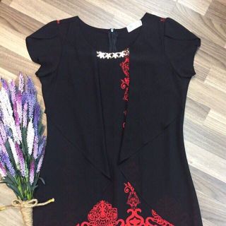 Đầm thiết kế trung niên
