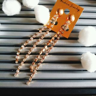 chuyên sỉ hoa tai thái lan giá tốt
