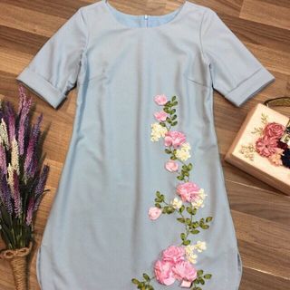 Đầm thiết kế thêu hoa DD2330