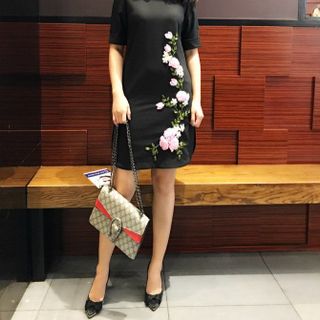 Đầm thiết kế thêu hoa DD2330