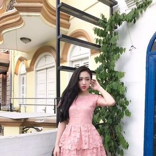 Đầm Ren Tầng