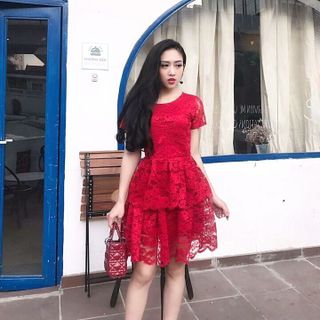 Đầm Ren Tầng