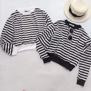 Áo thun croptop sọc