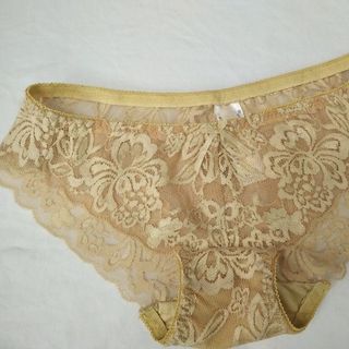 Quần lót nữ