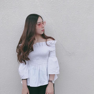 Áo peplum trễ vai nhún chỉ