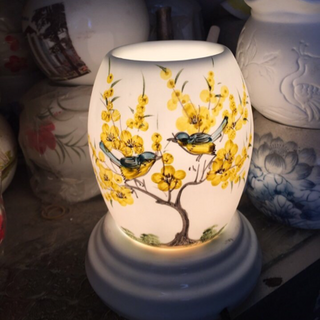 đèn xông tinh dầu