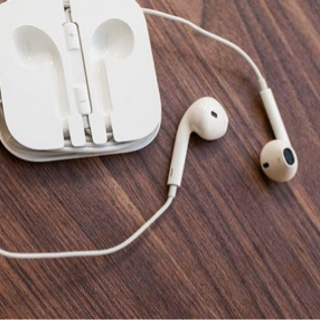 Cáp sạc và tai nghe iphone zin